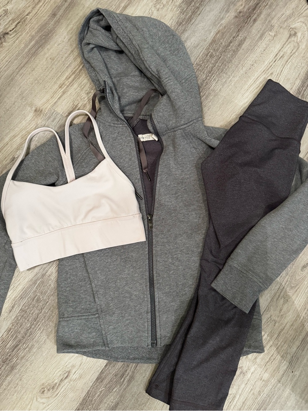 lululemon zip hoodie sports bra and capri leggings size 2